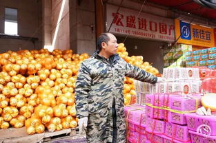 这个热闹的水果批发市场,一到过年长沙人就会扎堆把甜蜜搬回家